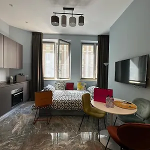 https://blu-maison-duomo-milano-centro-piazza-diaz.it-lombardy.com