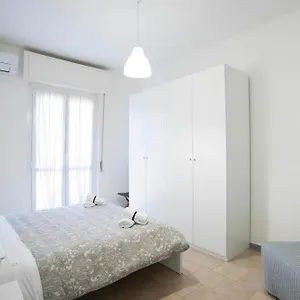 https://ale-e-commerce-holiday-home.it-lombardy.com